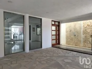 NEX-290777 - Casa en Renta, con 4 recamaras, con 3 baños, con 230 m2 de construcción en Lomas de Huitepec, CP 29263, Chiapas.