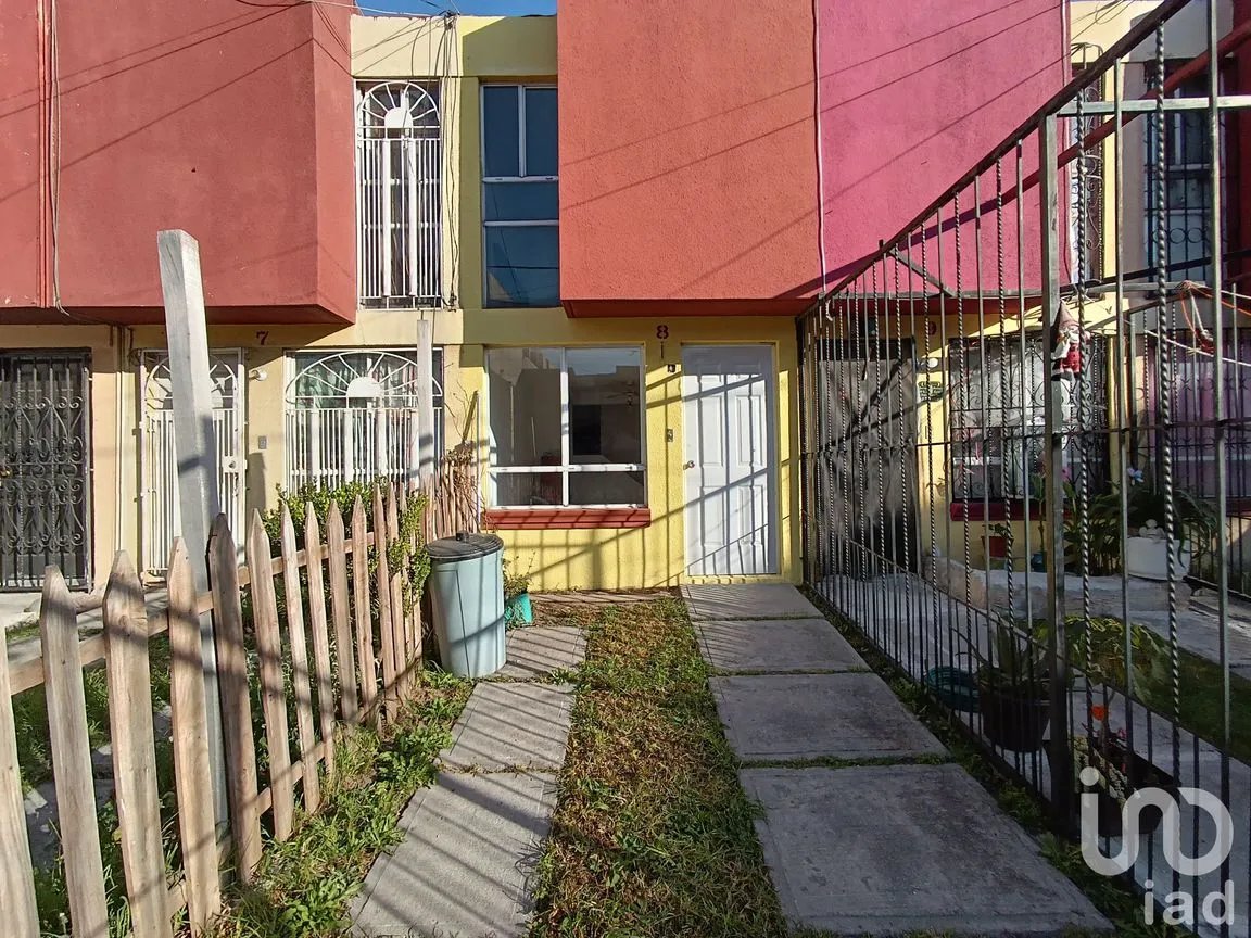 Casa en Venta en Los Héroes Ecatepec Sección V, Ecatepec de Morelos, México | NEX-238631 | iad México | Foto 1 de 26