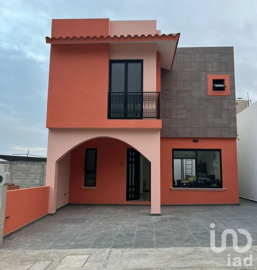 Casa en Venta en Coatepec Centro, Coatepec, Veracruz de Ignacio de la Llave | NEX-265982 | iad México | Foto 1 de 21