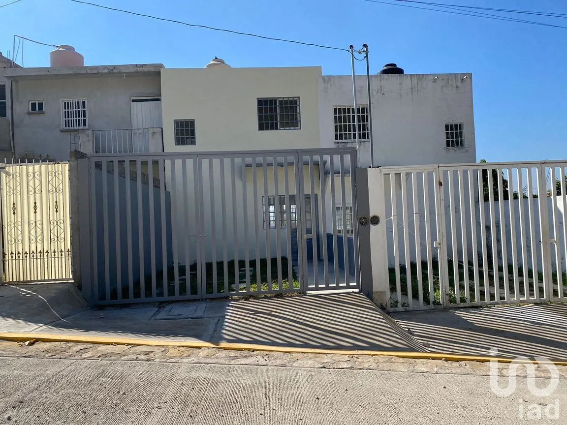 Casa en Venta en Las Granjas, Tuxtla Gutiérrez, Chiapas | NEX-239922 | iad México | Foto 1 de 8