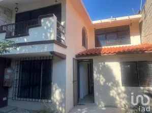 NEX-239929 - Casa en Venta, con 3 recamaras, con 2 baños, con 112 m2 de construcción en Las Torres, CP 29045, Chiapas.