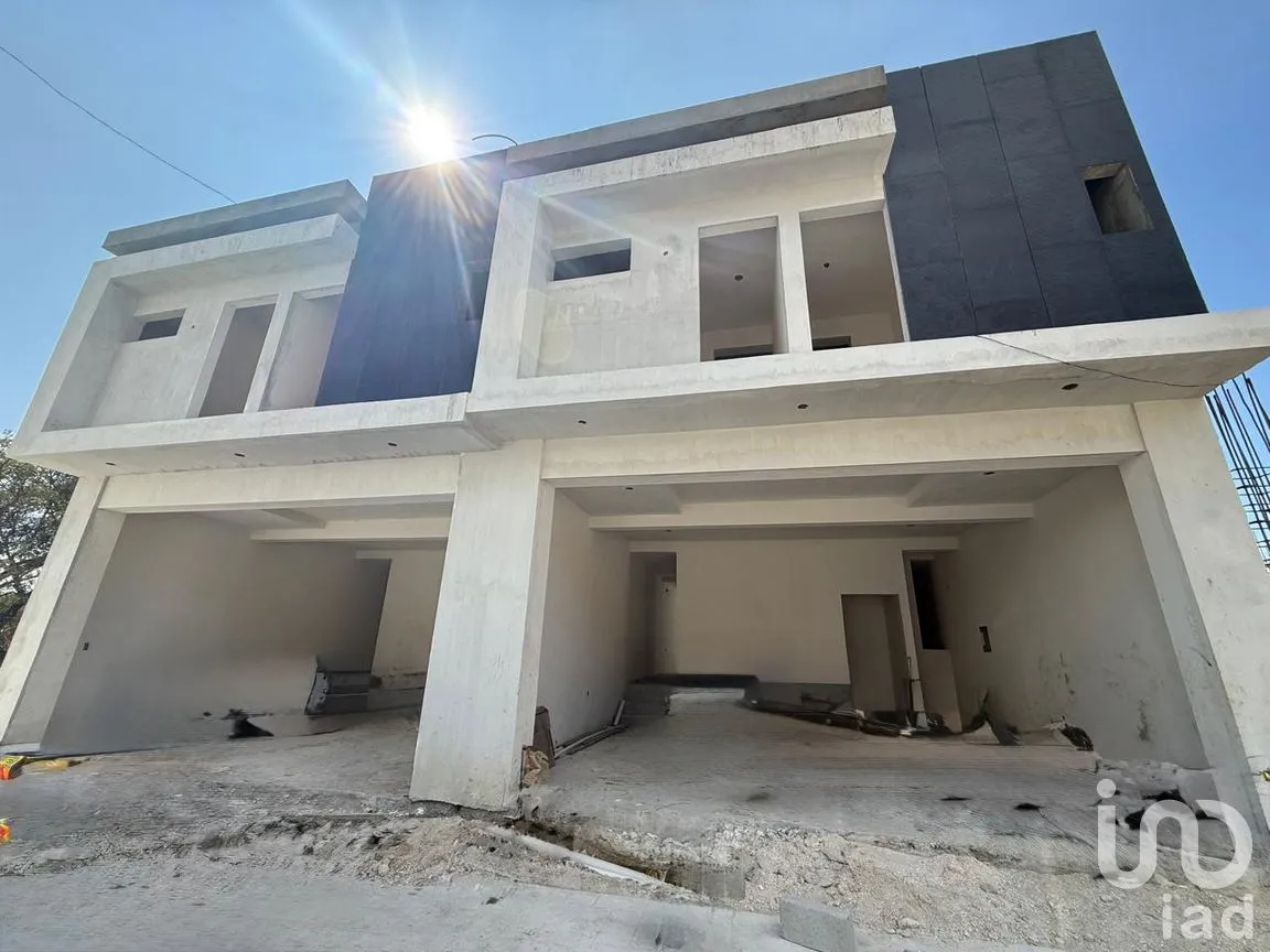 Casa en Venta en Los Laguitos, Tuxtla Gutiérrez, Chiapas | NEX-260733 | iad México | Foto 1 de 14