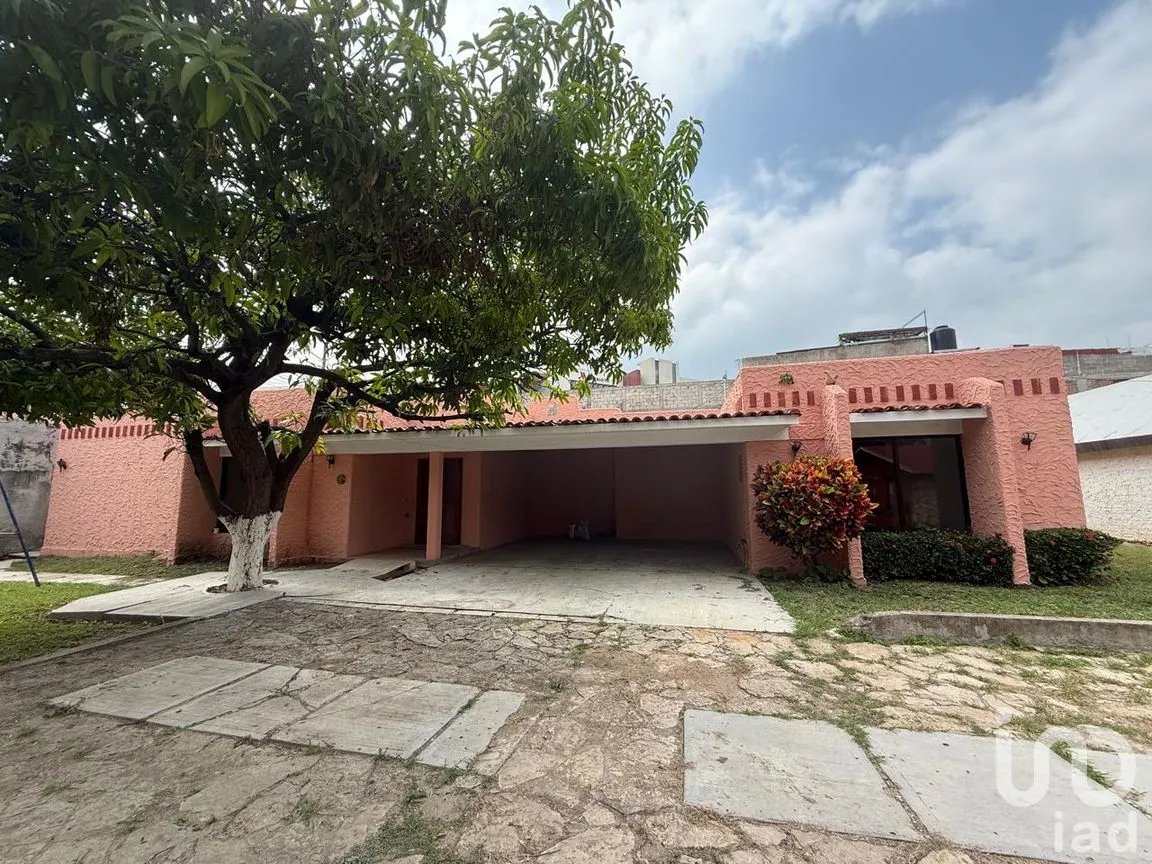 Casa en Venta en San Francisco Sabinal, Tuxtla Gutiérrez, Chiapas | NEX-261193 | iad México | Foto 1 de 17