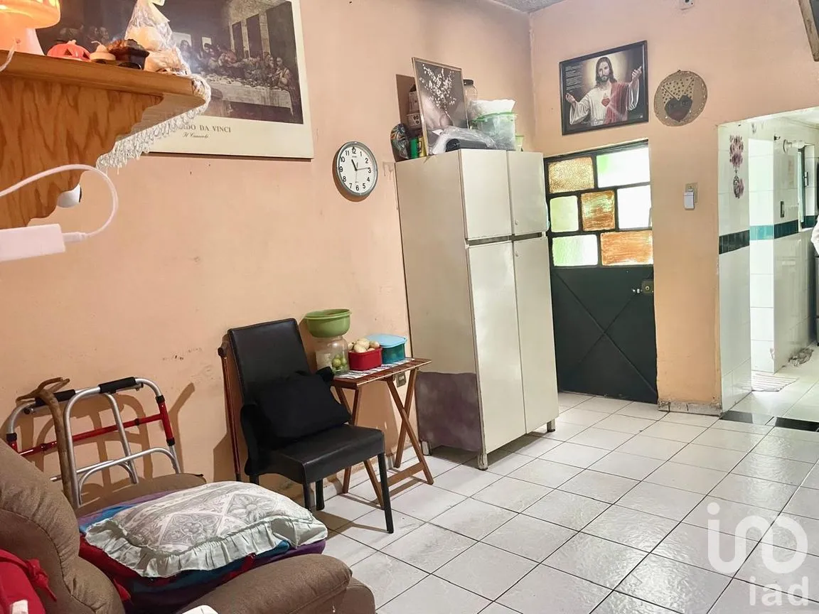 Casa en Venta en Paraíso, Álvaro Obregón, Ciudad de México | NEX-258545 | iad México | Foto 3 de 18