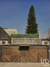 NEX-296352 - Casa en Venta, con 4 recamaras, con 5 baños, con 217 m2 de construcción.
