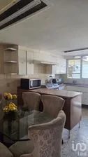NEX-296352 - Casa en Venta, con 4 recamaras, con 5 baños, con 217 m2 de construcción.