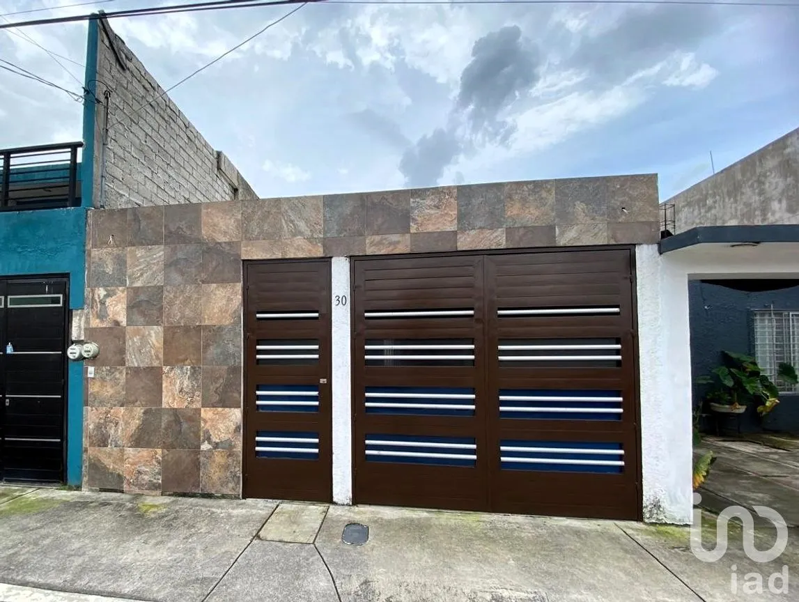 Casa en Venta en Jacarandas, Tepic, Nayarit | NEX-259456 | iad México | Foto 1 de 18