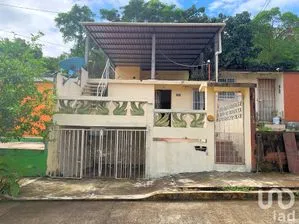 NEX-235400 - Casa en Venta, con 3 recamaras, con 2 baños, con 127 m2 de construcción en El Rodeo, CP 95765, Veracruz de Ignacio de la Llave.