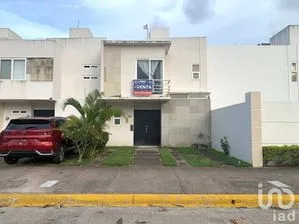NEX-236192 - Casa en Venta, con 3 recamaras, con 2 baños, con 105 m2 de construcción en Dream Lagoons, CP 91699, Veracruz de Ignacio de la Llave.