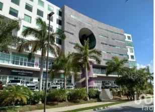 NEX-12578 - Oficina en Renta, con 200 m2 de construcción en Supermanzana 3 Centro, CP 77500, Quintana Roo.