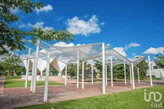 NEX-147280 - Casa en Venta, con 3 recamaras, con 3 baños, con 111 m2 de construcción.