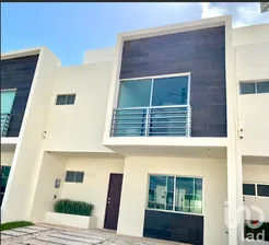 NEX-204661 - Casa en Venta, con 3 recamaras, con 3 baños, con 140 m2 de construcción en Astoria, CP 77560, Quintana Roo.