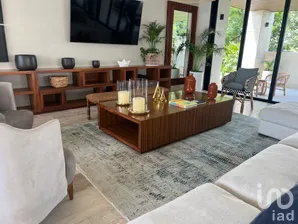 NEX-212530 - Departamento en Venta, con 3 recamaras, con 2 baños, con 207 m2 de construcción.