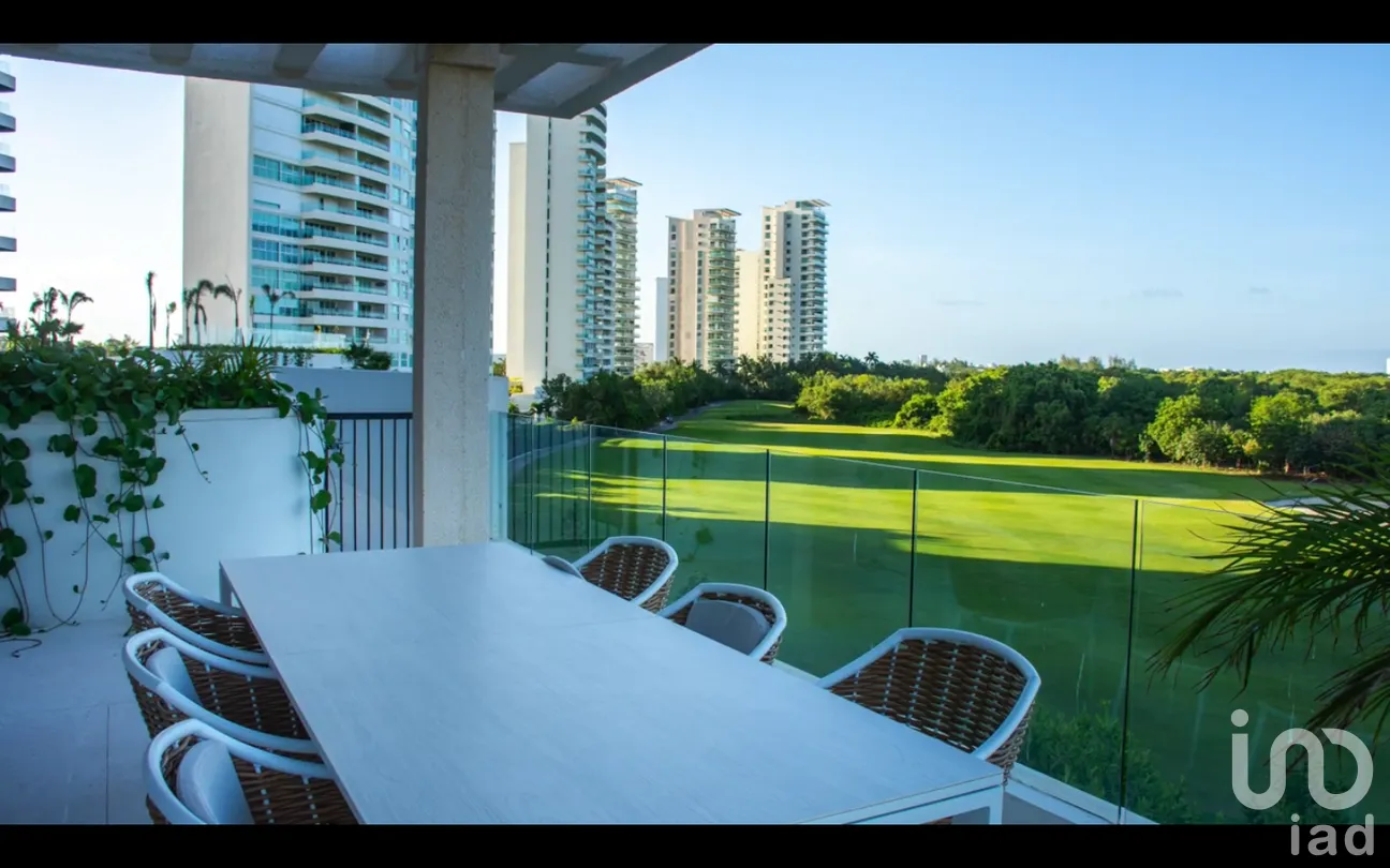 Departamento en Venta en Supermanzana 3 Centro, Benito Juárez, Quintana Roo | NEX-259833 | iad México | Foto 3 de 25