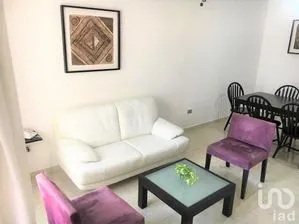 NEX-38849 - Casa en Renta, con 3 recamaras, con 2 baños, con 110 m2 de construcción en Supermanzana 57, CP 77533, Quintana Roo.