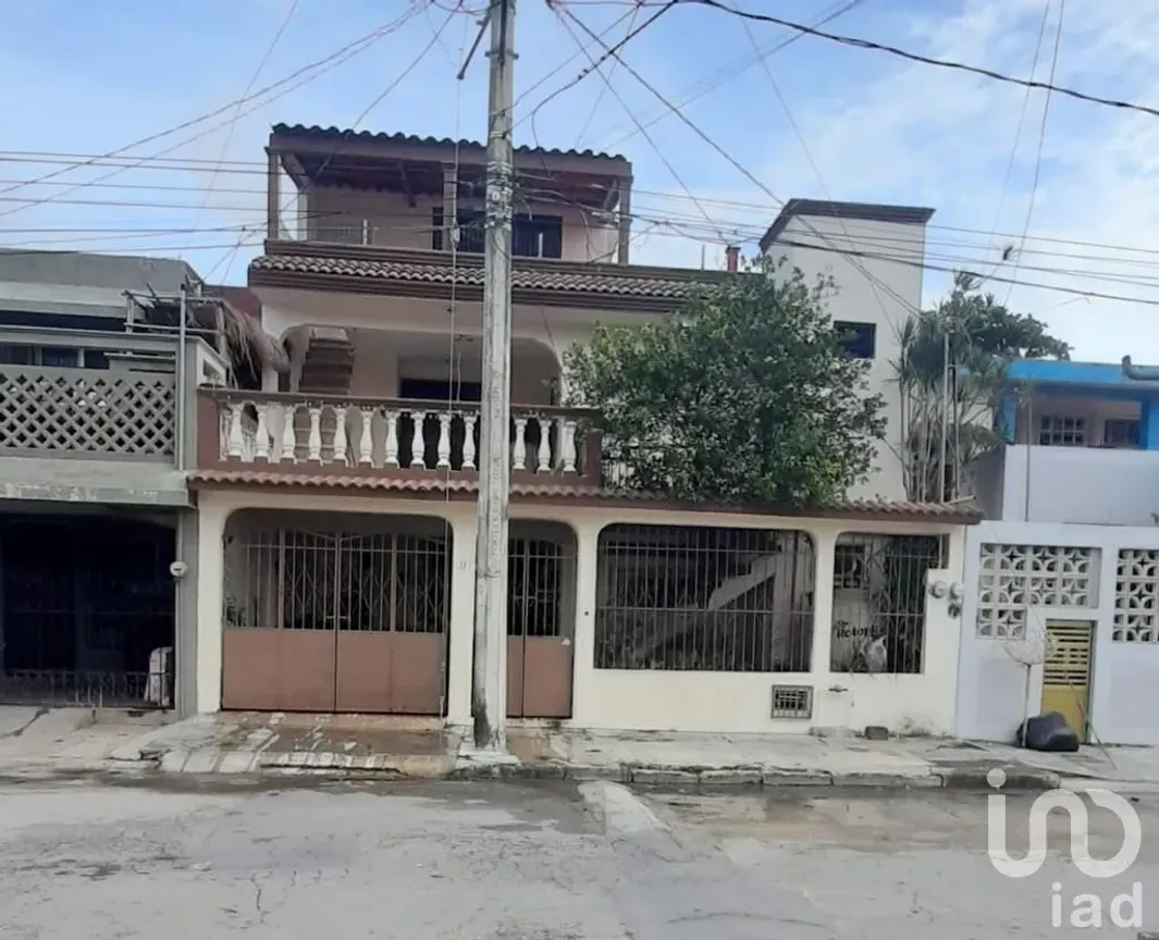 Casa en Venta en Supermanzana 50, Benito Juárez, Quintana Roo | NEX-40765 | iad México | Foto 1 de 10
