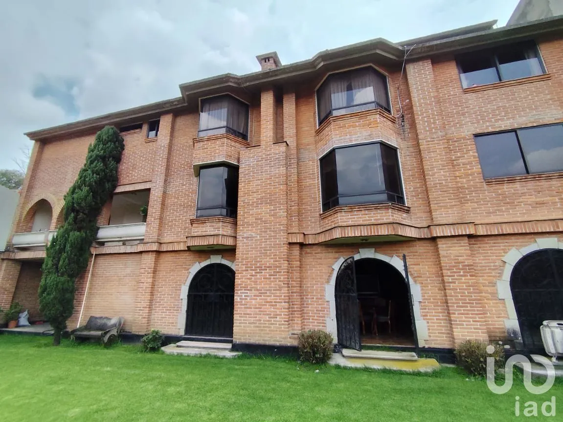 Casa en Venta en Lomas de las Águilas, Álvaro Obregón, Ciudad de México | NEX-240017 | iad México | Foto 1 de 29