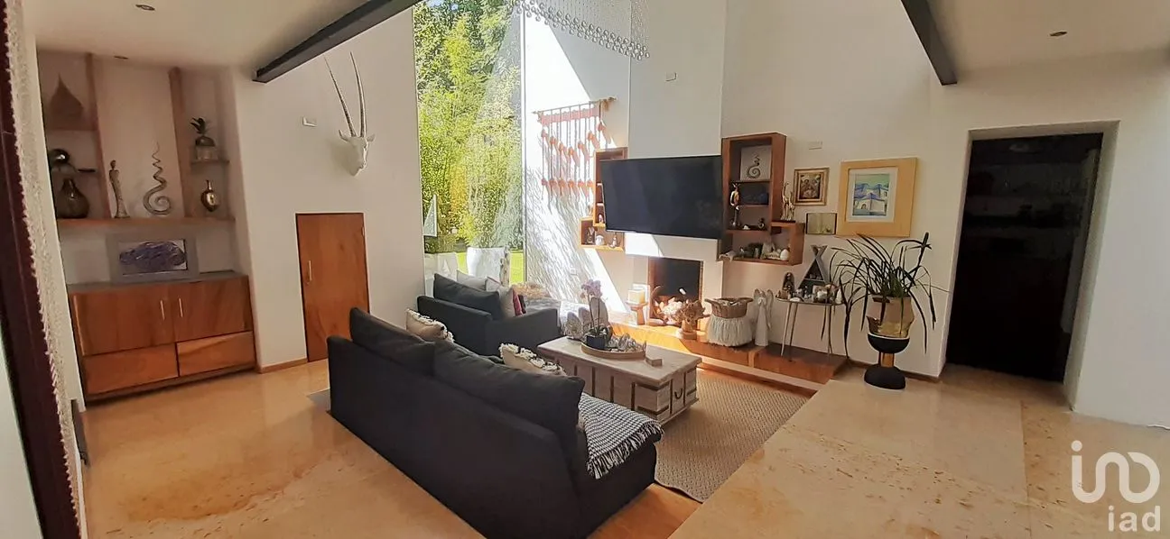 Casa en Venta en Jardines del Pedregal, Álvaro Obregón, Ciudad de México | NEX-259764 | iad México | Foto 2 de 11