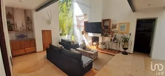 NEX-262451 - Casa en Renta, con 4 recamaras, con 3 baños, con 820 m2 de construcción.