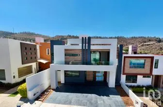 NEX-244314 - Casa en Venta, con 4 recamaras, con 4 baños, con 257 m2 de construcción en Fray Antonio de San Miguel Iglesias, CP 58277, Michoacán de Ocampo.