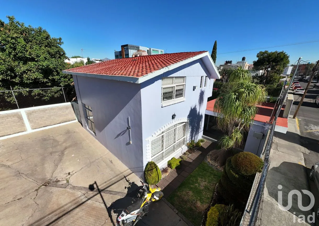 Casa en Venta en Nueva Chapultepec, Morelia, Michoacán de Ocampo | NEX-245477 | iad México | Foto 3 de 17