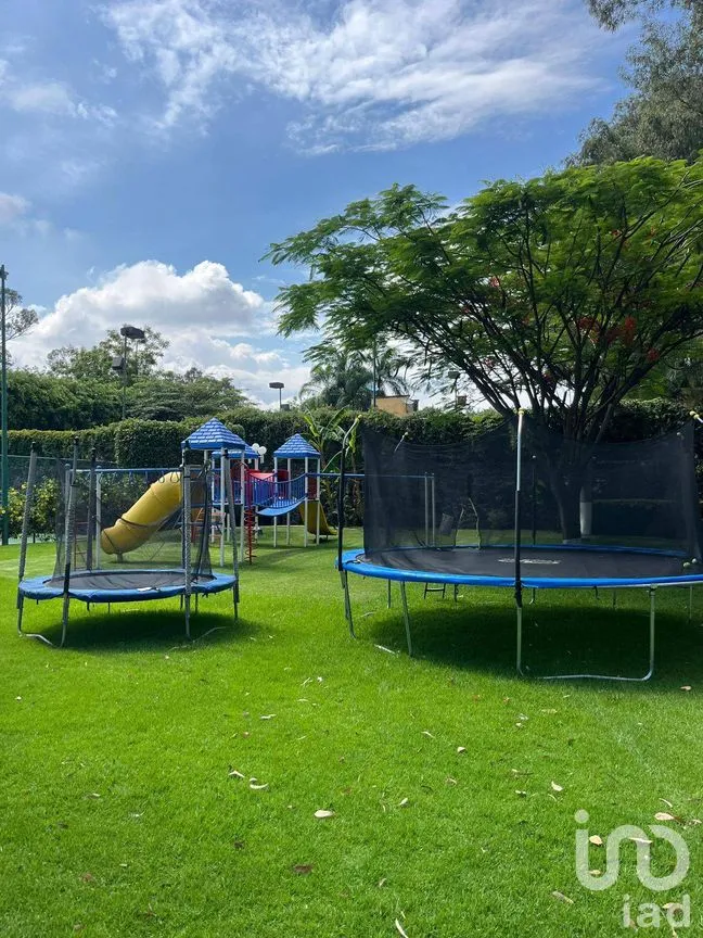 Casa en Venta en Vista Hermosa, Cuernavaca, Morelos | NEX-261931 | iad México | Foto 2 de 9