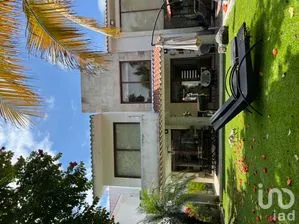 NEX-263397 - Casa en Venta, con 4 recamaras, con 4 baños, con 300 m2 de construcción en Paraíso Country Club, CP 62766, Morelos.