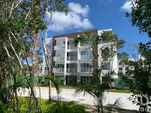 NEX-167376 - Departamento en Venta, con 3 recamaras, con 2 baños, con 80 m2 de construcción en Palmas II, CP 77714, Quintana Roo.