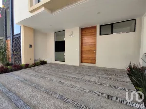 NEX-183025 - Casa en Venta, con 4 recamaras, con 3 baños, con 194 m2 de construcción en Valle Norte, CP 45200, Jalisco.