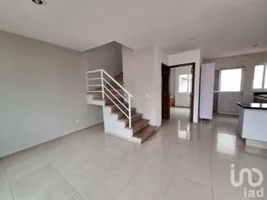 NEX-259486 - Casa en Renta, con 3 recamaras, con 3 baños, con 110 m2 de construcción en Nuevo México, CP 45138, Jalisco.