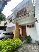 NEX-260338 - Casa en Venta, con 3 recamaras, con 2 baños, con 240 m2 de construcción en Chapalita, CP 44500, Jalisco.