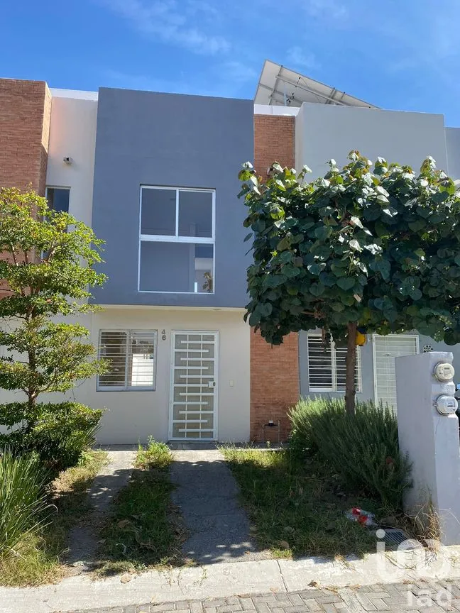 Casa en Venta en Parques de Tesistán, Zapopan, Jalisco | NEX-285978 | iad México | Foto 1 de 54