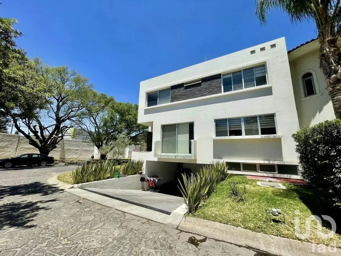 Casa en Venta en Valle Real, Zapopan, Jalisco | NEX-294842 | iad México | Foto 1 de 19