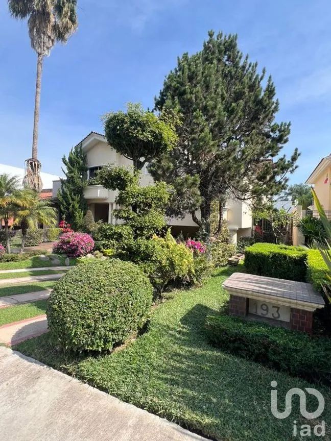 Casa en Venta en Valle Real, Zapopan, Jalisco | NEX-297305 | iad México | Foto 2 de 20