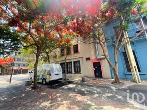 NEX-300820 - Casa en Venta, con 6 recamaras, con 3 baños, con 126 m2 de construcción.