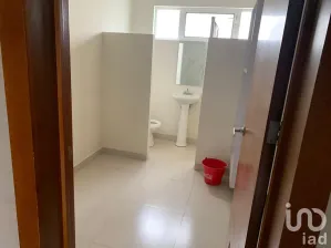 NEX-31711 - Casa en Renta, con 3 recamaras, con 3 baños, con 140 m2 de construcción en Solares, CP 45019, Jalisco.