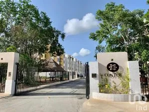 NEX-32720 - Departamento en Renta, con 2 recamaras, con 1 baño, con 48 m2 de construcción en Jardines de Ciudad Mayakoba, CP 77724, Quintana Roo.