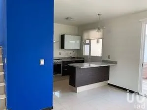 NEX-35705 - Casa en Renta, con 3 recamaras, con 2 baños, con 127 m2 de construcción en Jardines Del Valle, CP 45138, Jalisco.