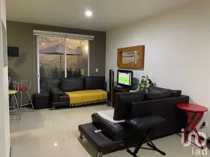 NEX-37326 - Casa en Venta, con 3 recamaras, con 2 baños, con 135 m2 de construcción en Jardines Del Valle, CP 45138, Jalisco.
