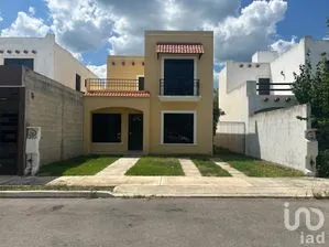 NEX-256835 - Casa en Venta, con 3 recamaras, con 2 baños, con 134 m2 de construcción en Gran Santa Fe, CP 97314, Yucatán.