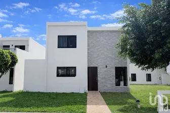 NEX-266283 - Casa en Venta, con 3 recamaras, con 3 baños, con 147 m2 de construcción en Las Américas, CP 97302, Yucatán.