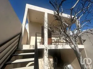 NEX-283550 - Casa en Venta, con 3 recamaras, con 4 baños, con 250 m2 de construcción en Circuito Colonias, CP 97260, Yucatán.