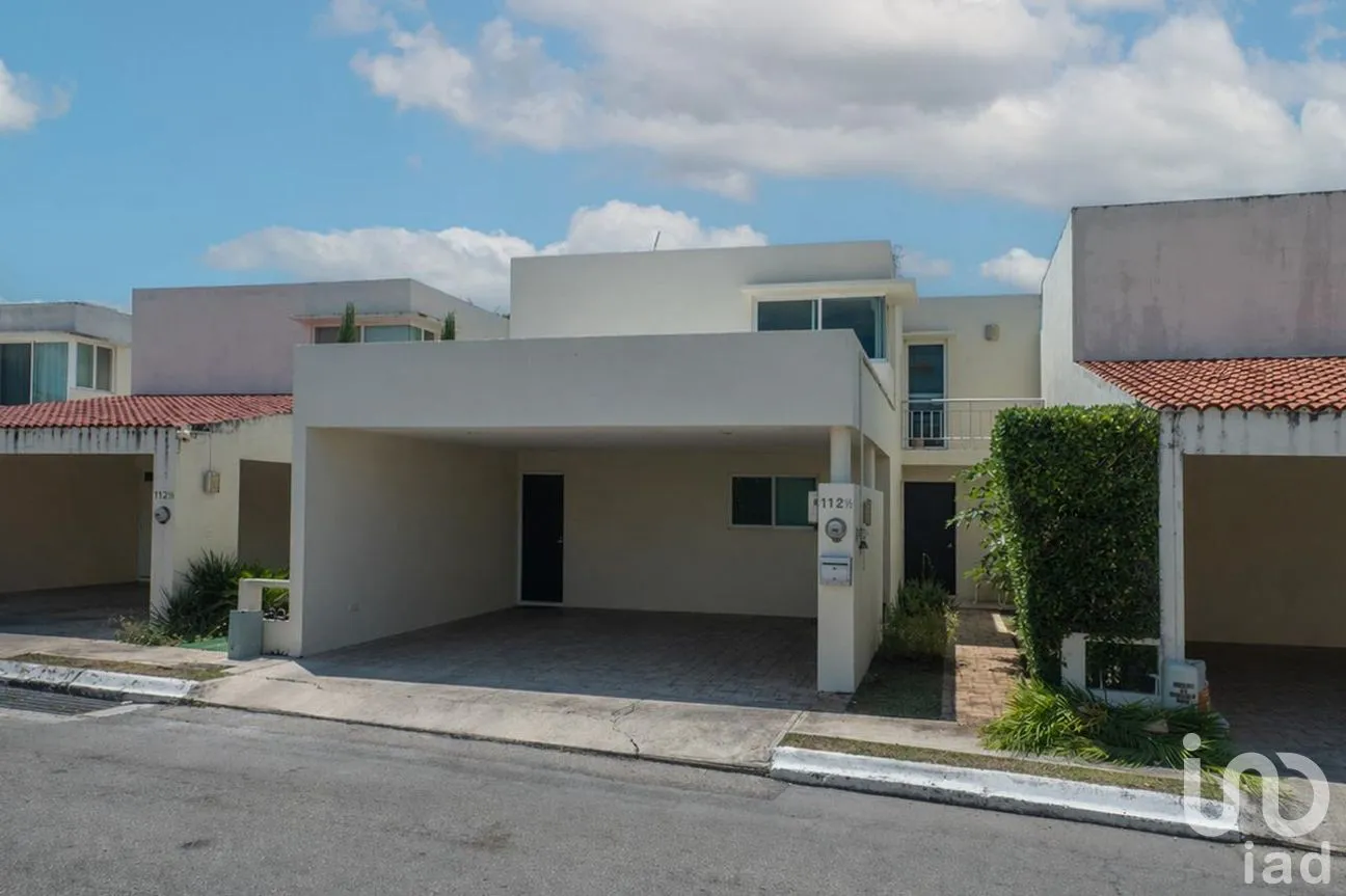 Casa en Venta en Chuburna de Hidalgo (La Floresta), Mérida, Yucatán | NEX-295852 | iad México | Foto 1 de 32