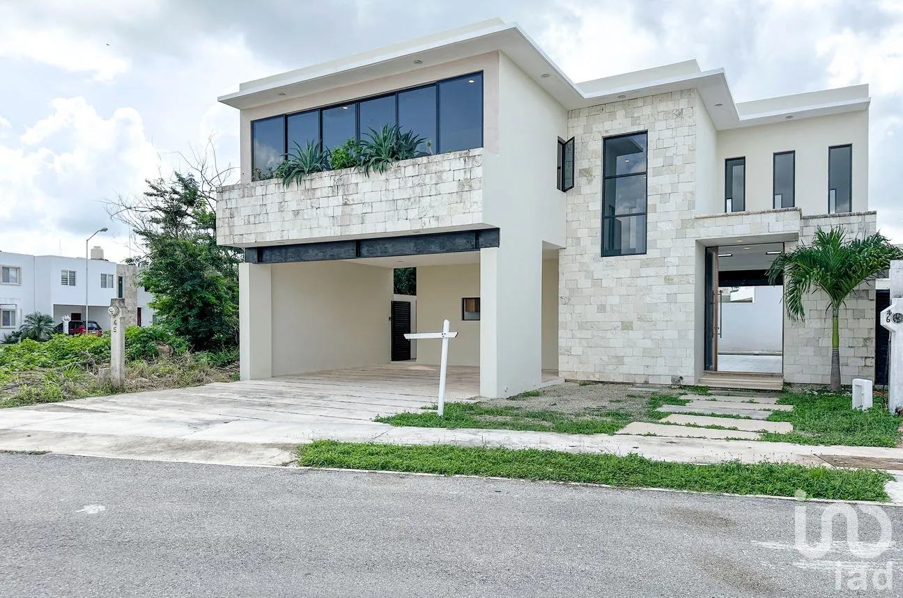 Casa en Venta en Bosques de Conkal, Conkal, Yucatán | NEX-297258 | iad México | Foto 1 de 23