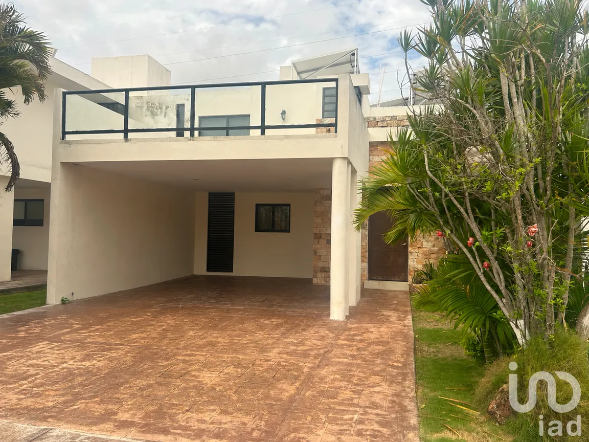 Casa en Renta en Conkal, Conkal, Yucatán | NEX-302068 | iad México | Foto 1 de 15