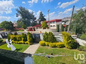 NEX-245678 - Casa en Venta, con 4 recamaras, con 4 baños, con 583 m2 de construcción.