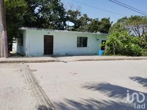 NEX-246469 - Casa en Venta, con 2 recamaras, con 1 baño, con 154 m2 de construcción en Cabo Rojo (Novillos) [Ganadera], CP 92040, Veracruz de Ignacio de la Llave.