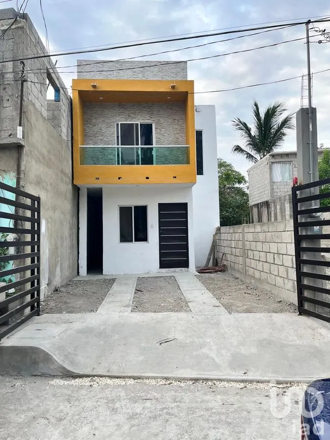 Casa en Venta en Las Flores, Ciudad Madero, Tamaulipas | NEX-254342 | iad México | Foto 2 de 9