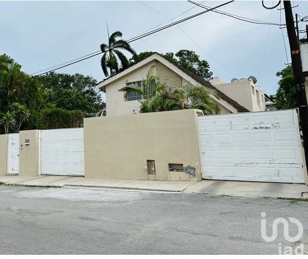 Casa en Venta en Jardín 20 de Noviembre, Ciudad Madero, Tamaulipas | NEX-261022 | iad México | Foto 1 de 25