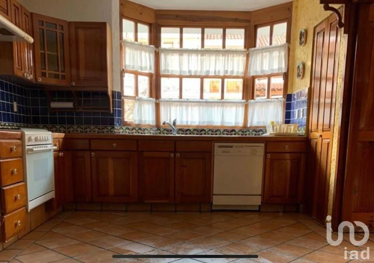 Casa en Venta en Paraje 38, Tlalpan, Ciudad de México | NEX-255815 | iad México | Foto 2 de 9